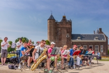 Notso Big Band in Kasteeltuin Assumburg